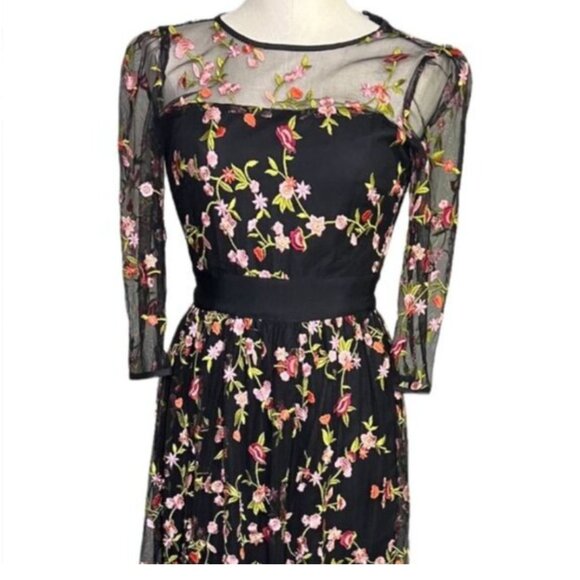 Karlie Dresses & Skirts - Summer SALE Beautiful Embroidered Floral Dress